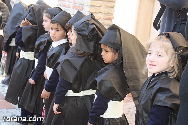 Procesin infantil. Colegio 