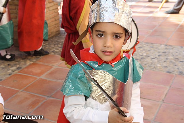 Procesin infantil. Colegio 