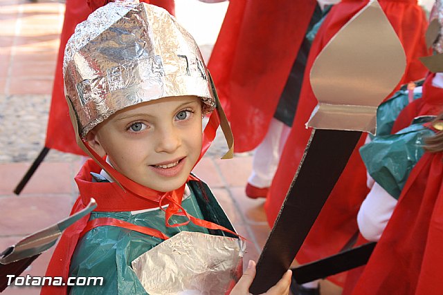 Procesin infantil. Colegio 