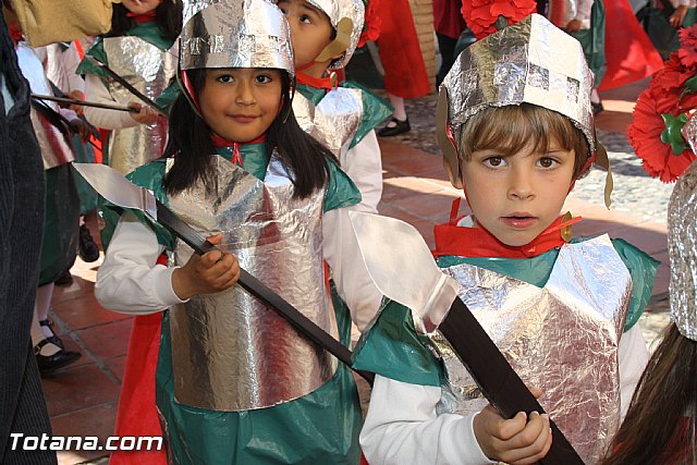 Procesin infantil. Colegio 