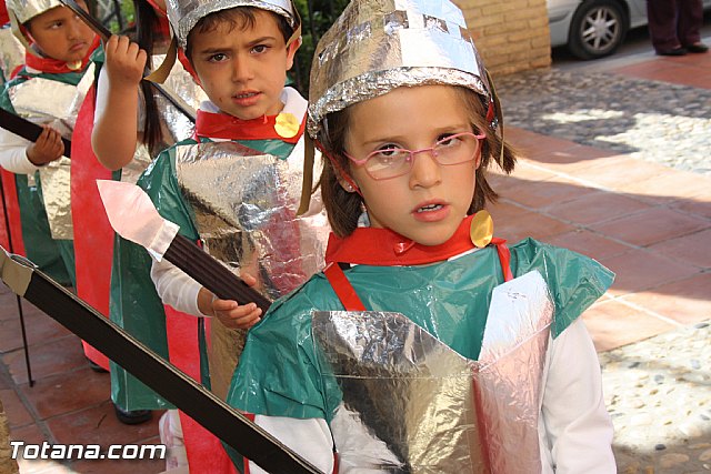 Procesin infantil. Colegio 