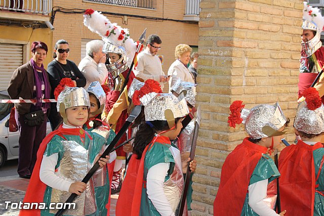 Procesin infantil. Colegio 