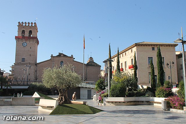 El obispo de la dicesis de Cartagena preside la misa en la festividad de la Patrona de Totana, Santa Eulalia de Mrida - 2016 - 1
