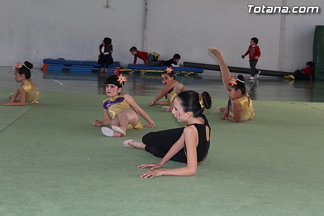 Gimnasia rtmica. MOVE. - 32