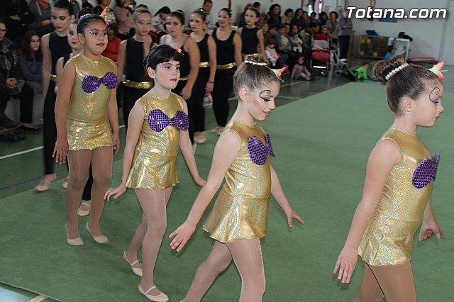 Gimnasia rtmica. MOVE. - 51