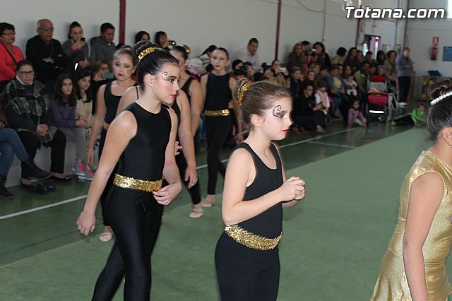 Gimnasia rtmica. MOVE. - 52