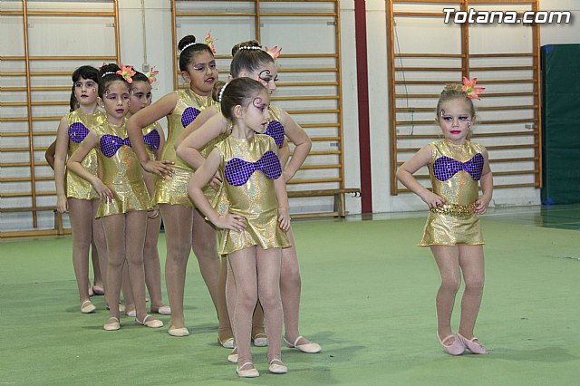 Gimnasia rtmica. MOVE. - 70