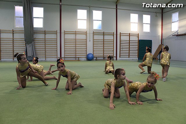 Gimnasia rtmica. MOVE. - 87