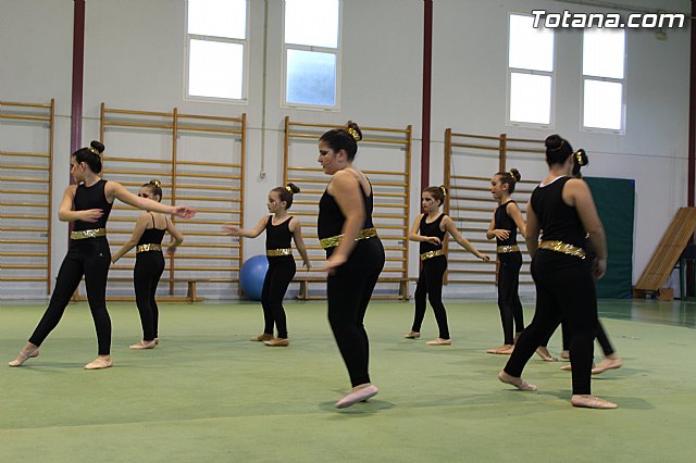 Gimnasia rtmica. MOVE. - 103