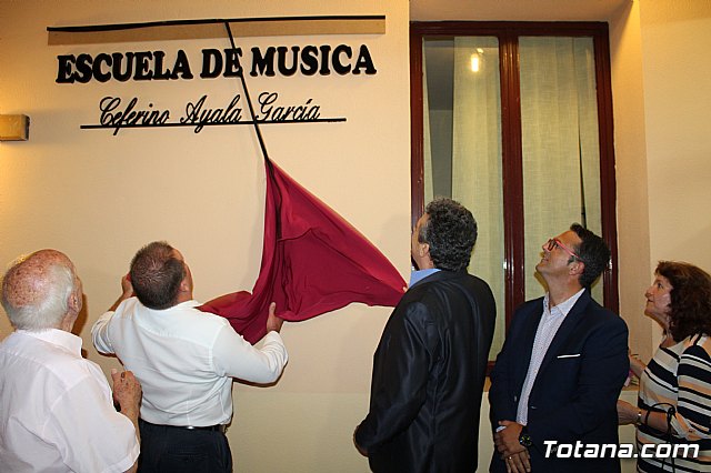 Ceferino Ayala Garca da nombre a la Escuela de Msica de Totana - 46