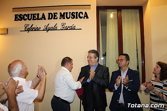 Ceferino Ayala Garca da nombre a la Escuela de Msica de Totana - 47