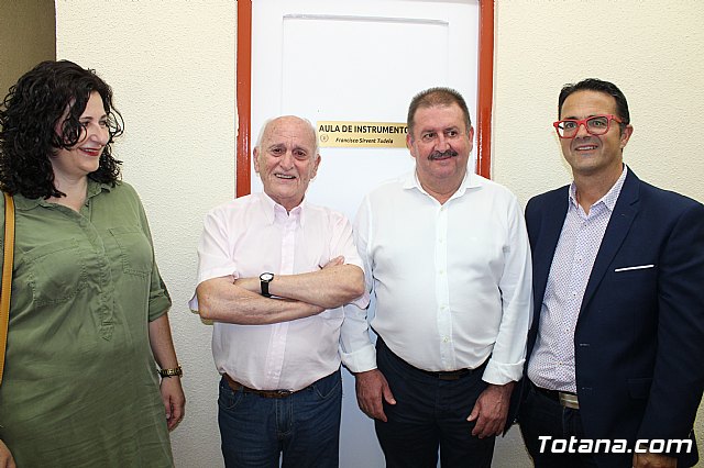 Ceferino Ayala Garca da nombre a la Escuela de Msica de Totana - 52