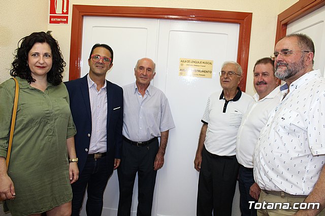 Ceferino Ayala Garca da nombre a la Escuela de Msica de Totana - 56