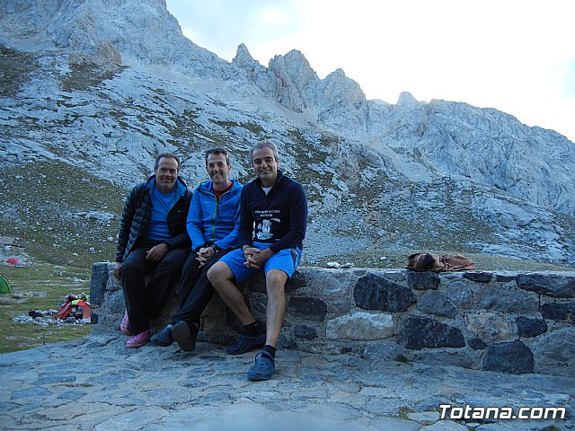 Dos totaneros y un alhameo coronan el PICU URRIELLU, Naranjo de Bulnes - 7