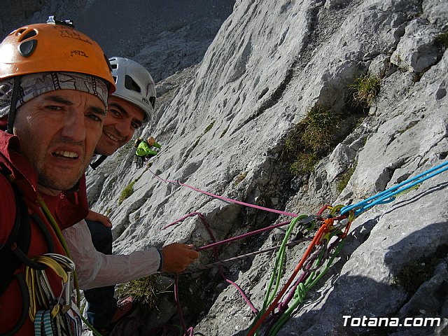 Dos totaneros y un alhameo coronan el PICU URRIELLU, Naranjo de Bulnes - 9