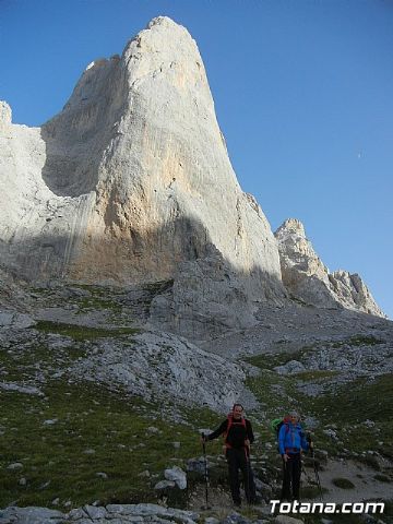 Dos totaneros y un alhameo coronan el PICU URRIELLU, Naranjo de Bulnes - 20