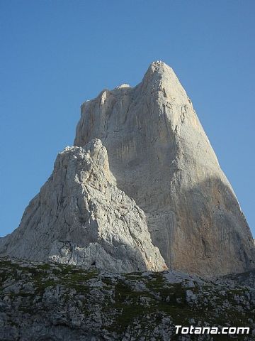 Dos totaneros y un alhameo coronan el PICU URRIELLU, Naranjo de Bulnes - 21