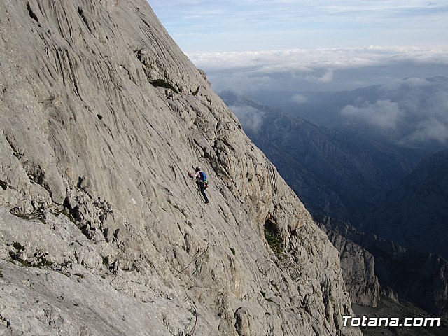 Dos totaneros y un alhameo coronan el PICU URRIELLU, Naranjo de Bulnes - 28