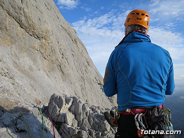 Dos totaneros y un alhameo coronan el PICU URRIELLU, Naranjo de Bulnes - 52