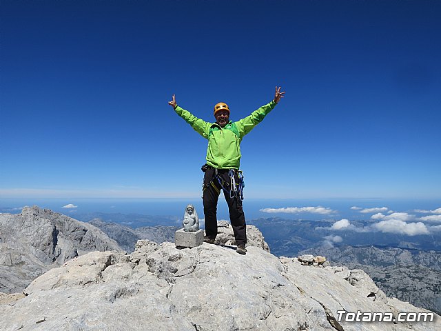 Dos totaneros y un alhameo coronan el PICU URRIELLU, Naranjo de Bulnes - 77