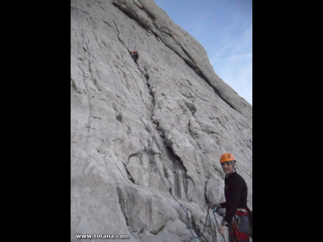 Escalada. PICU Urriellu, Naranjo de Bulnes - 14