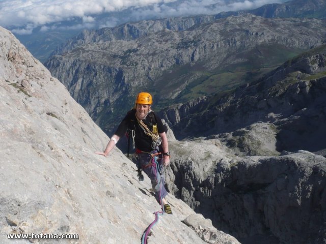 Escalada. PICU Urriellu, Naranjo de Bulnes - 64
