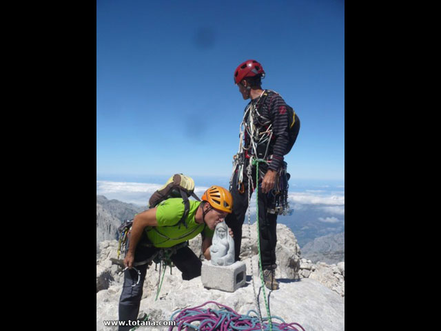 Escalada. PICU Urriellu, Naranjo de Bulnes - 95