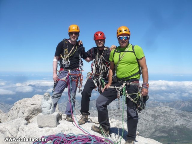 Escalada. PICU Urriellu, Naranjo de Bulnes - 97