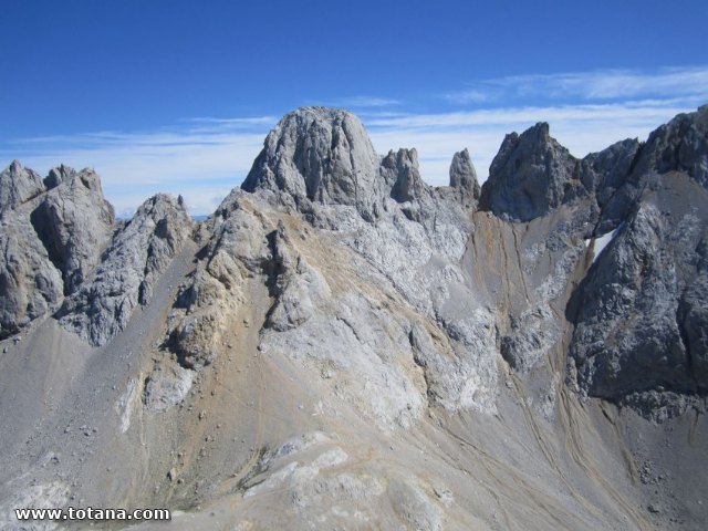 Escalada. PICU Urriellu, Naranjo de Bulnes - 99