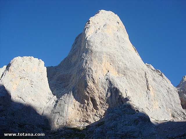 Escalada. PICU Urriellu, Naranjo de Bulnes - 107