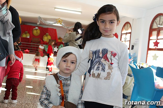 Fiesta navidea Escuela Infantil Clara Campoamor 2017 - 33