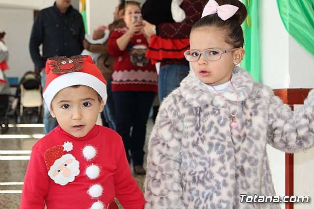 Fiesta navidea Escuela Infantil Clara Campoamor 2017 - 40