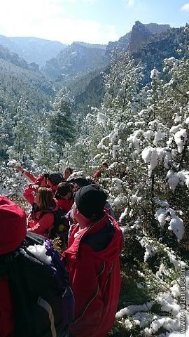 El club senderista realiz tres rutas donde la nieve fue la gran protagonista - 187