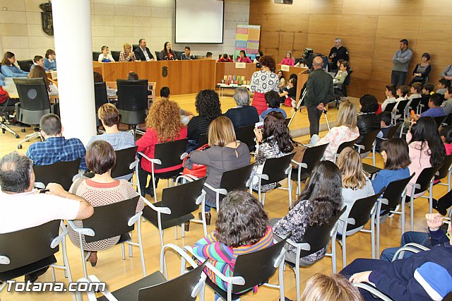 Acto institucional del Da Internacional de los Derechos del Ni@2015  - 48