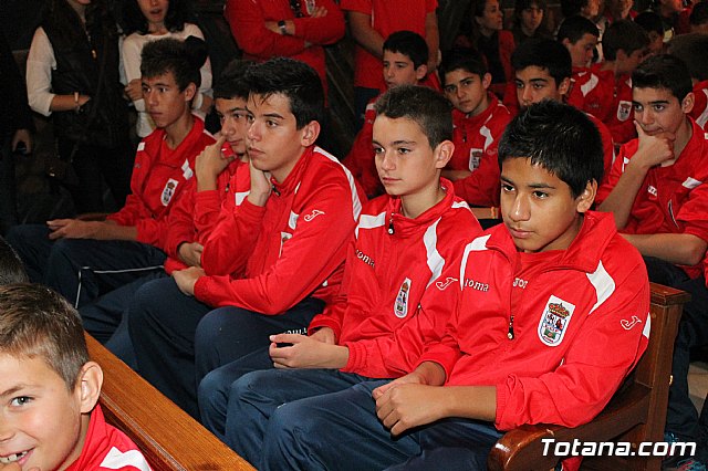 Ofrenda floral a Santa Eulalia. Escuela Municipal de Ftbol - 2012 - 20