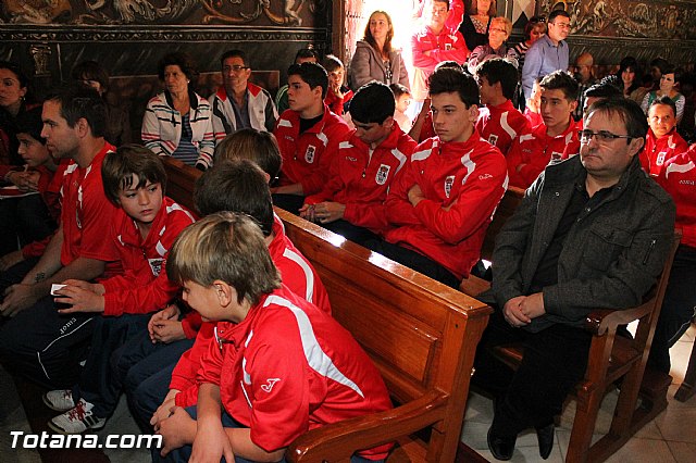Ofrenda floral a Santa Eulalia. Escuela Municipal de Ftbol - 2012 - 27