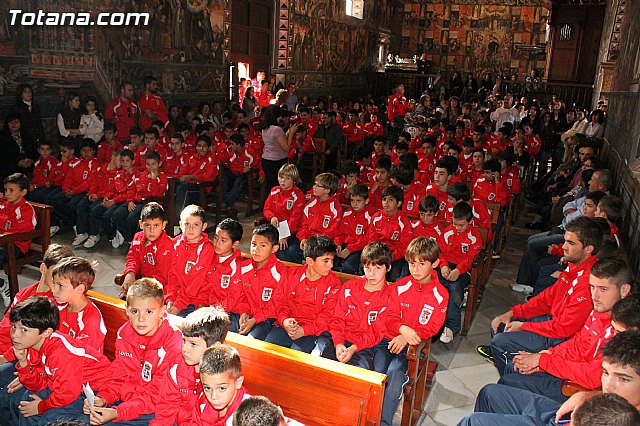 Ofrenda floral a Santa Eulalia. Escuela Municipal de Ftbol - 2012 - 40