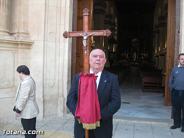 Centenares de personas ofrecen miles de flores a la patrona Santa Eulalia en la tradicional ofrenda 2013 - 214