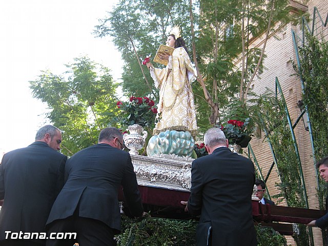 Centenares de personas ofrecen miles de flores a la patrona Santa Eulalia en la tradicional ofrenda 2013 - 217