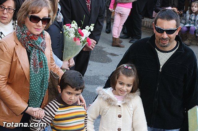 Centenares de personas ofrecen miles de flores a la patrona Santa Eulalia en la tradicional ofrenda 2013 - 337