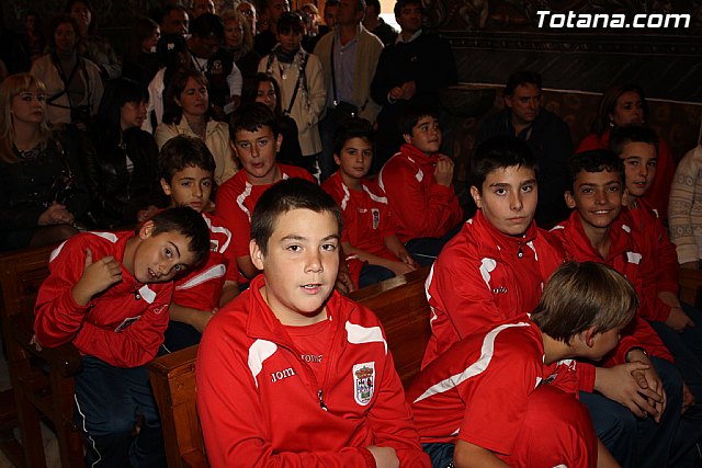 Escuela de ftbol - Ofrenda floral a Santa Eulalia 2011 - 18