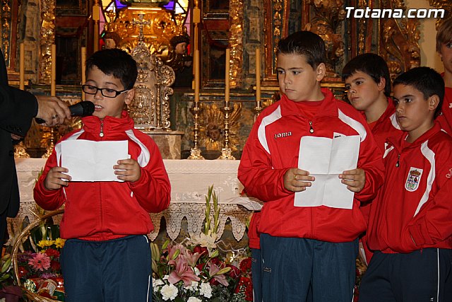 Escuela de ftbol - Ofrenda floral a Santa Eulalia 2011 - 38