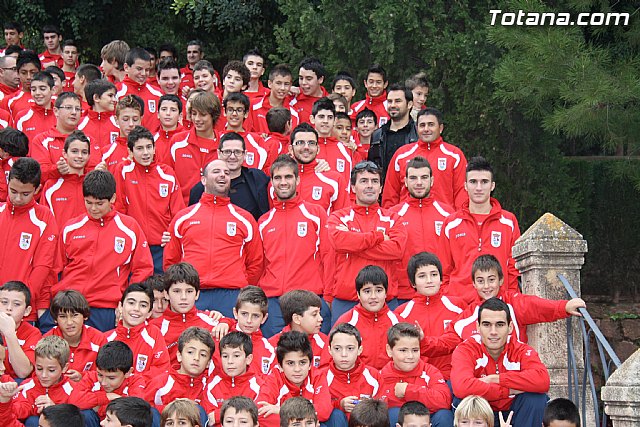 Escuela de ftbol - Ofrenda floral a Santa Eulalia 2011 - 67