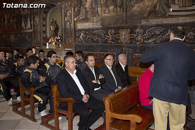 Ofrenda floral a Santa Eulalia. Olmpico de Totana. 2011 - 2
