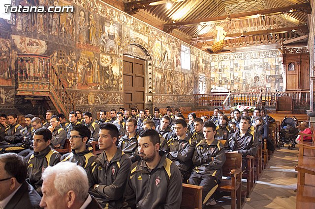 Ofrenda floral a Santa Eulalia. Olmpico de Totana. 2011 - 24