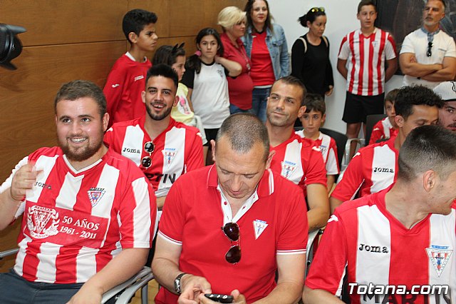 Recepcin institucional al Olmpico de Totana tras su ascenso a Tercera Divisin - 28