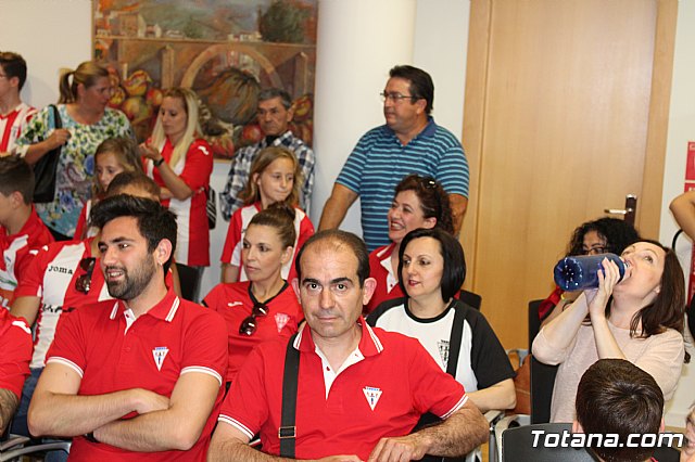 Recepcin institucional al Olmpico de Totana tras su ascenso a Tercera Divisin - 34