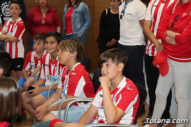 Recepcin institucional al Olmpico de Totana tras su ascenso a Tercera Divisin - 38