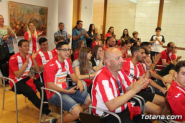 Recepcin institucional al Olmpico de Totana tras su ascenso a Tercera Divisin - 62