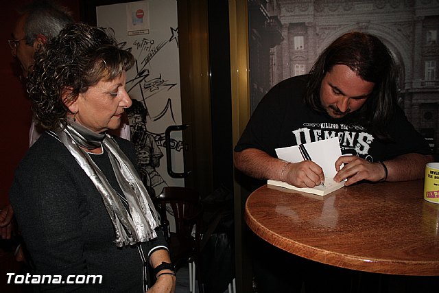 Omega, El ngel Catico (J.M. Lpez) - 52